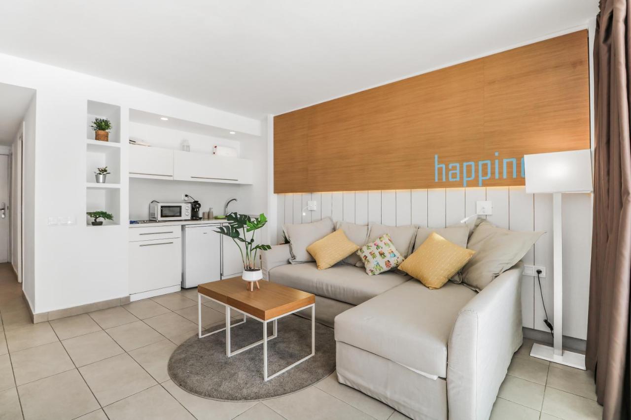 Golden Sands Pool Apartment